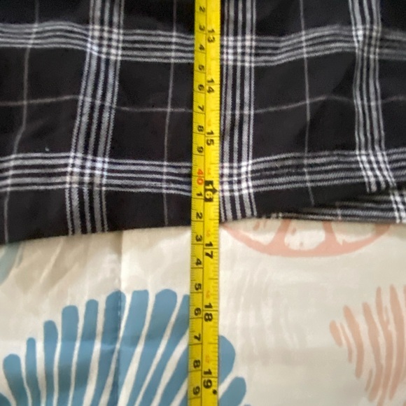 DIVIDED Women’s Long Sleeve Crop Top, Size M - Picture 4 of 5